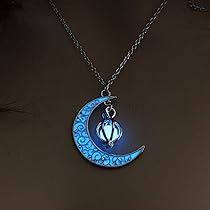 夜に光る魔法のネックレス【商品番号384】 Amazon | EEQQBZ 暗闇で光るシルバー三日月とオーブネックレス